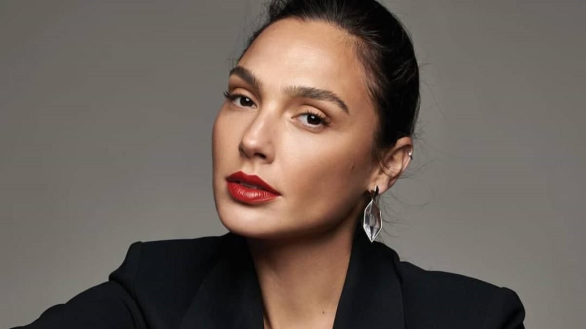 Скандал с новым фильмом о Клеопатре: детали, комментарий Галь Гадот Скандал с новым фильмом о Клеопатре: детали, комментарий Галь Гадот