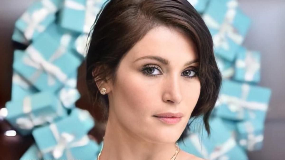 Квант милосердя: Джемма Артертон не рада, що зіграла у фільмі про Бонда Квант милосердя: Джемма Артертон не рада, що зіграла у фільмі про Бонда