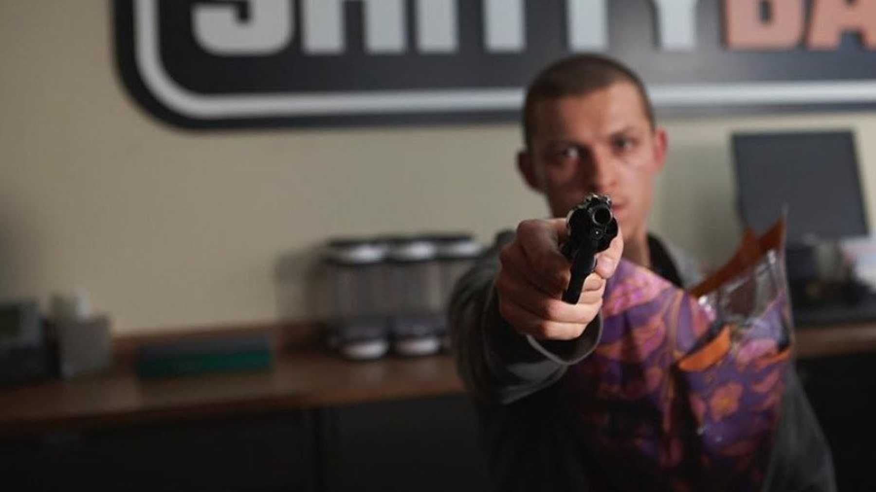 Черри 2021: сюжет фильма с Томом Холланд, трейлер, дата выхода Черри 2021: сюжет фильма с Томом Холланд, трейлер, дата выхода