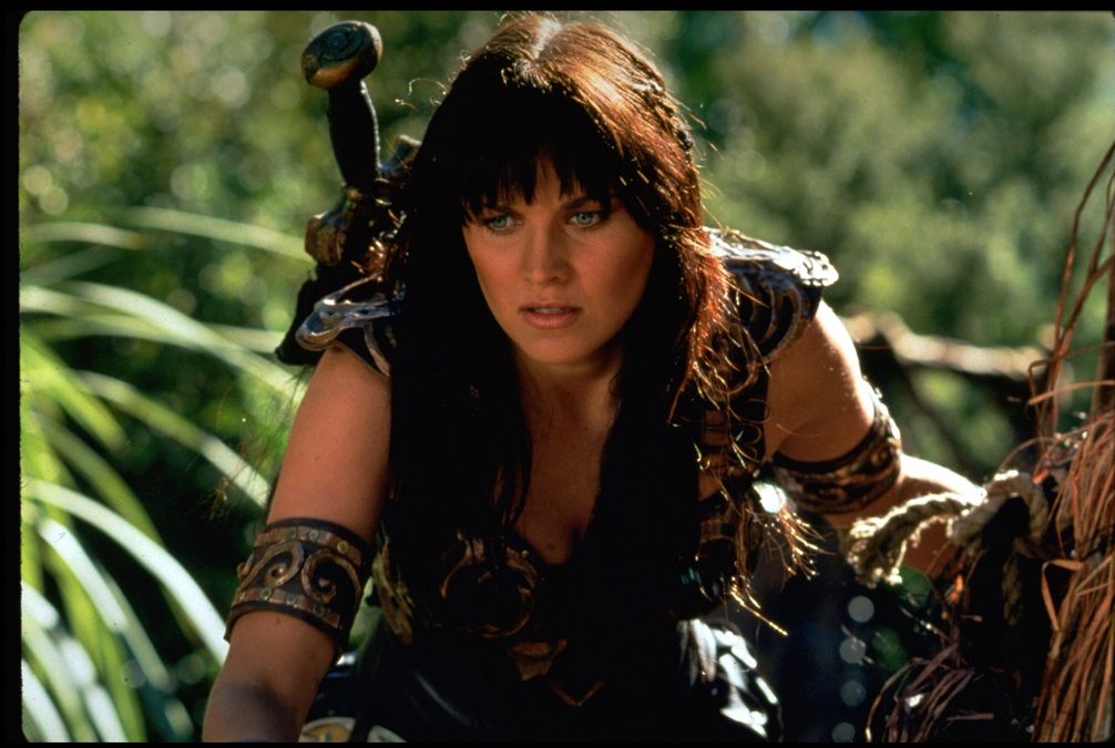 Люси зена. Люси Лоулесс Зена. Зена Королева воинов. Люси Лоулесс Xena: Warrior Princess. Зена — Королева воинов (1995.