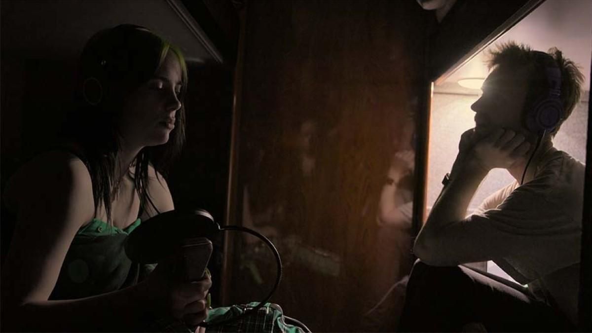 Біллі Айліш розповіла про свої стосунки у документальному фільмі Біллі Айліш розповіла про свої стосунки у документальному фільмі