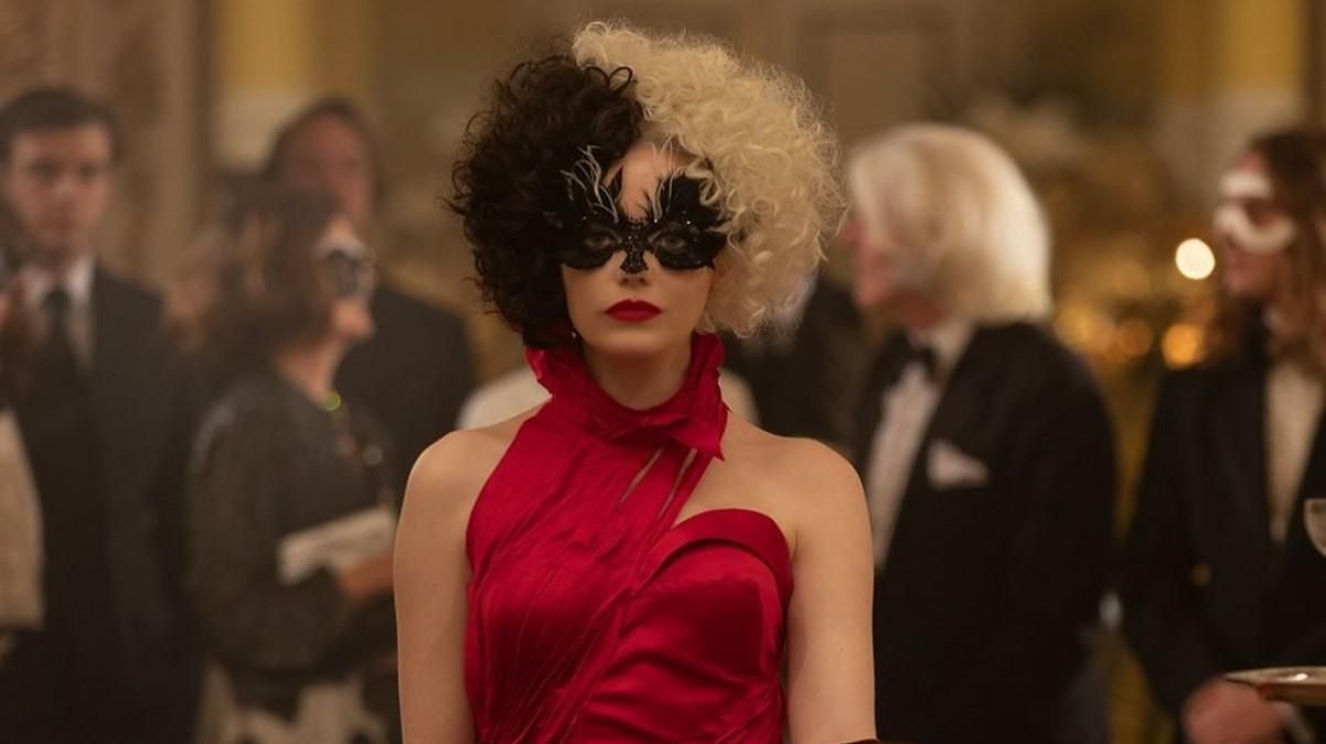 Эмма Стоун в образе Круэллы на обложке Total Film Эмма Стоун в образе Круэллы на обложке Total Film