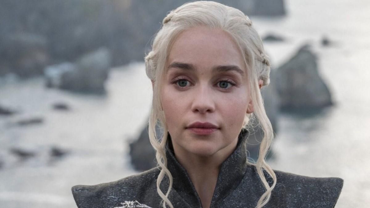 Емілія Кларк може зіграти у серіалі Секретне вторгнення Емілія Кларк може зіграти у серіалі Секретне вторгнення