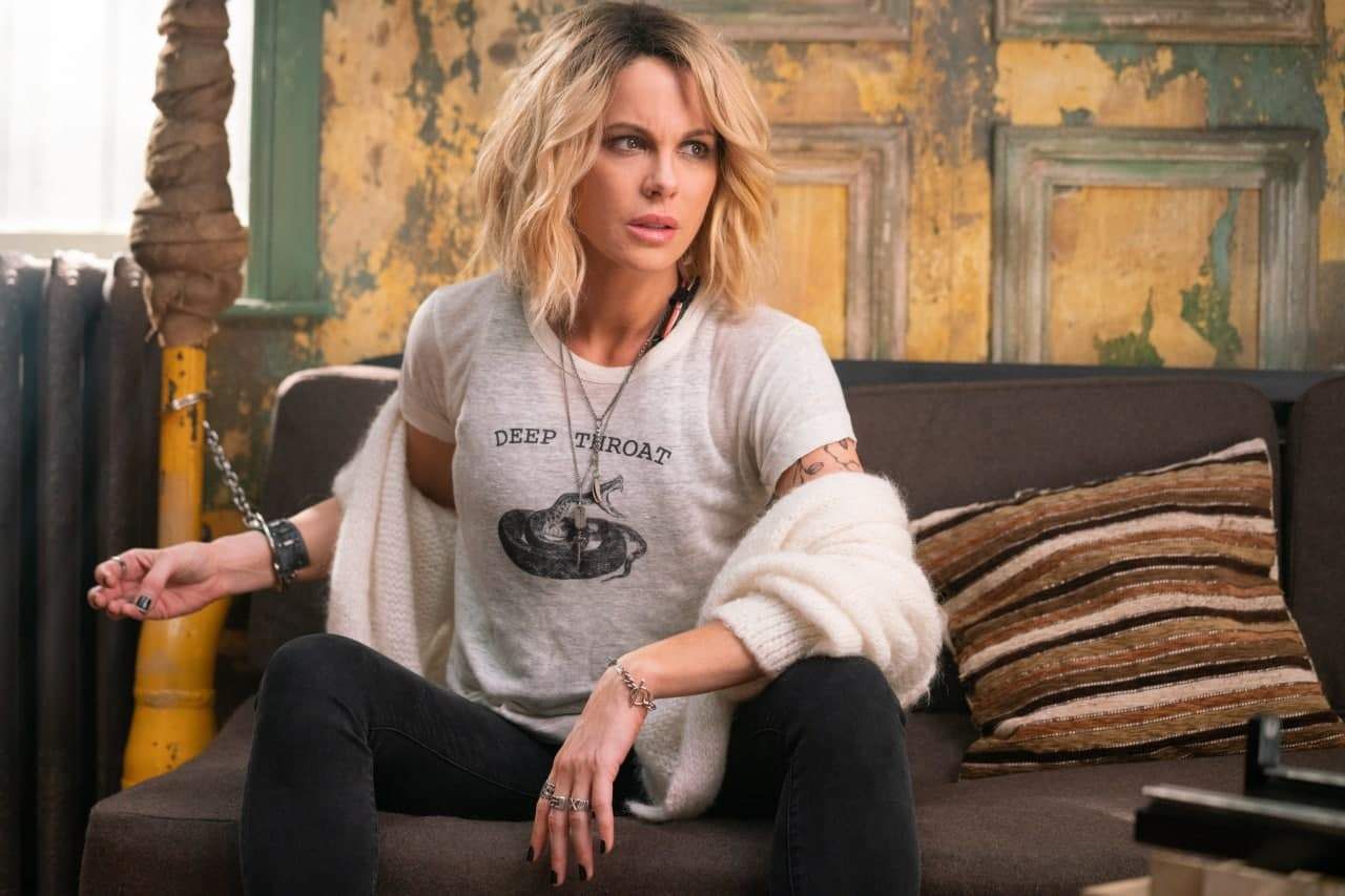 Красавица на драйве с Кейт Бекинсейл: трейлер, дата выхода в Украину Красавица на драйве с Кейт Бекинсейл: трейлер, дата выхода в Украину