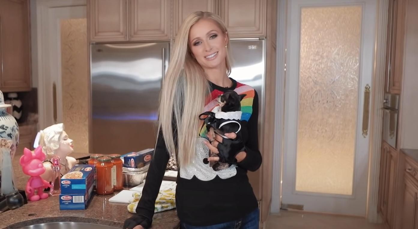 Скандальна Періс Гілтон стане ведучою свого кулінарного шоу на Netflix Скандальна Періс Гілтон стане ведучою свого кулінарного шоу на Netflix