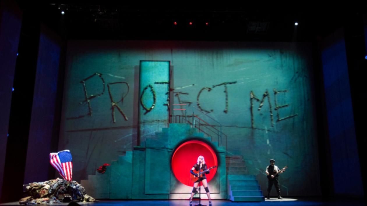 Мадонна опублікувала ефектний трейлер свого байопіку Madam X Мадонна опублікувала ефектний трейлер свого байопіку Madam X