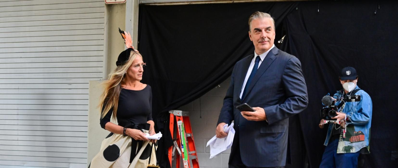 Кріс Нот, Сара Джессіка Паркер – на зйомках Сексу і міста 2021: фото Кріс Нот, Сара Джессіка Паркер – на зйомках Сексу і міста 2021: фото