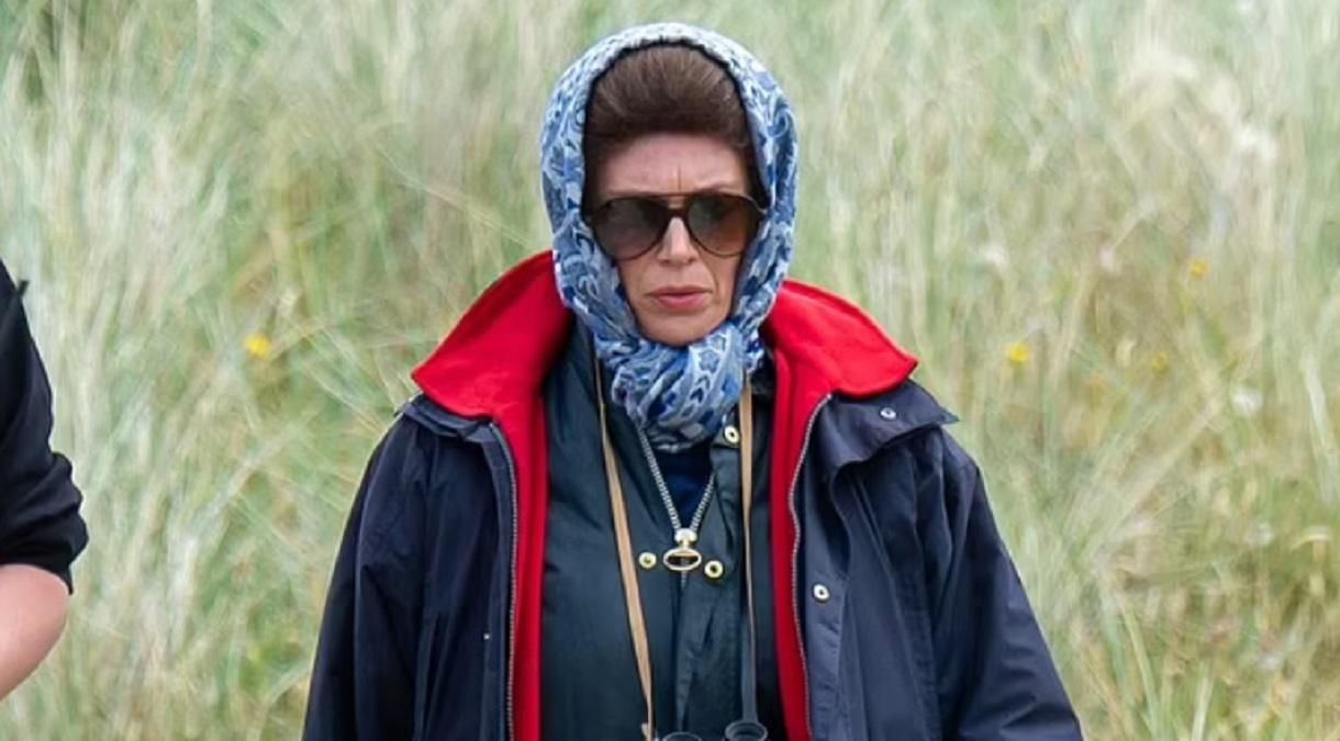 Клавдія Гаррісон у ролі принцеси Анни Клавдія Гаррісон у ролі принцеси Анни