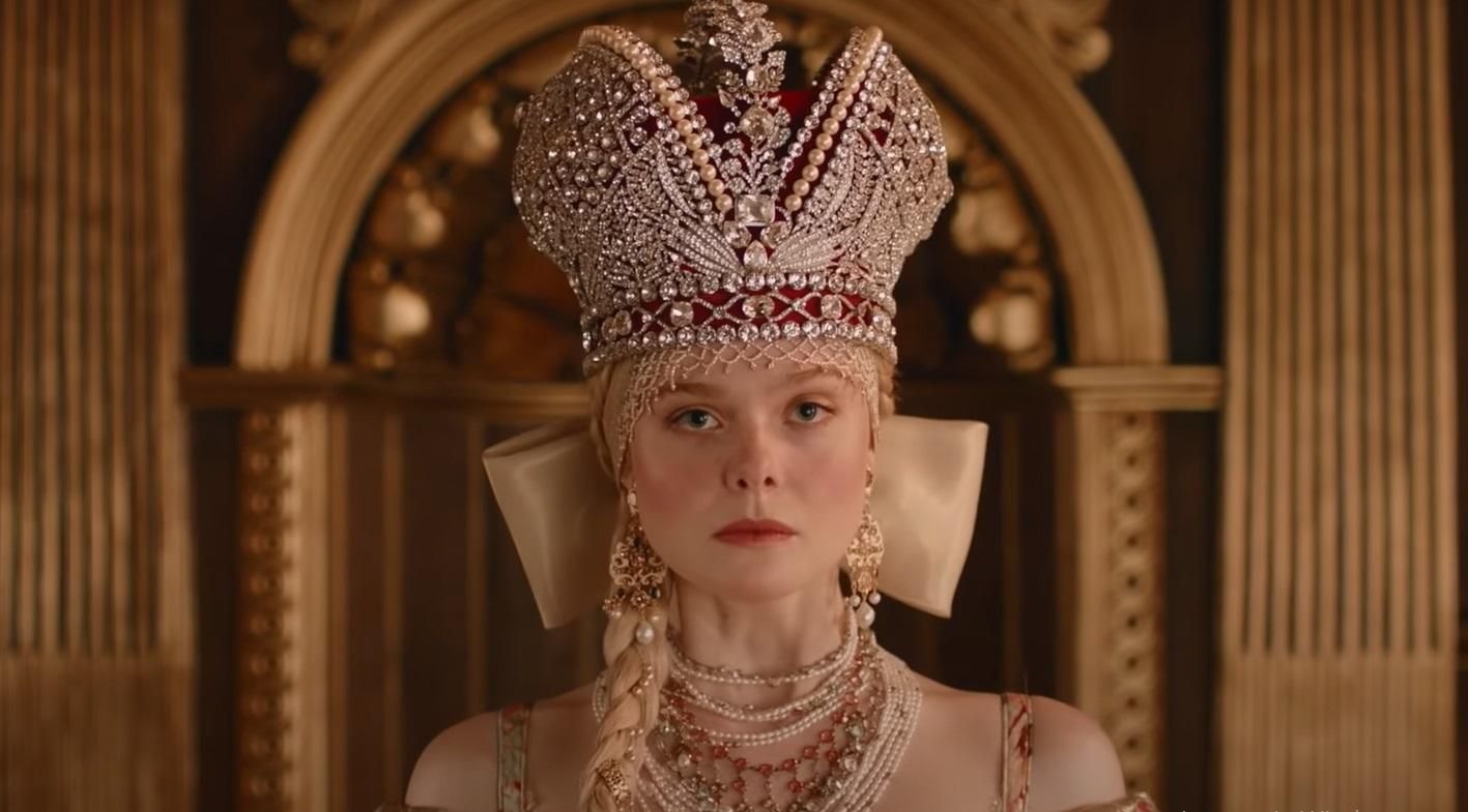 Ель Фаннінґ в ролі Катерини Великої Ель Фаннінґ в ролі Катерини Великої