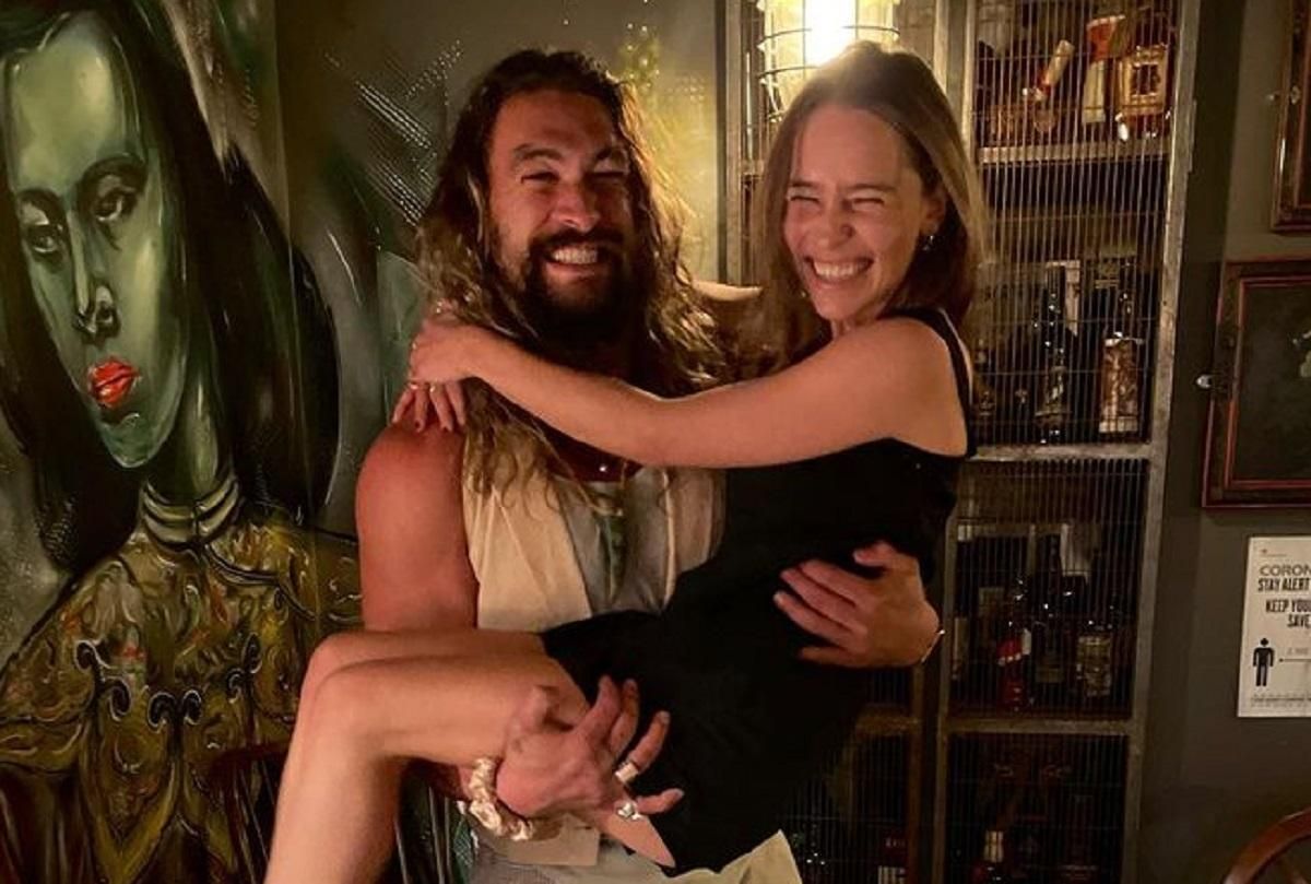 "Люблю тебе назавжди": Джейсон Момоа освідчився у коханні для Емілії Кларк – фото "Люблю тебе назавжди": Джейсон Момоа освідчився у коханні для Емілії Кларк – фото