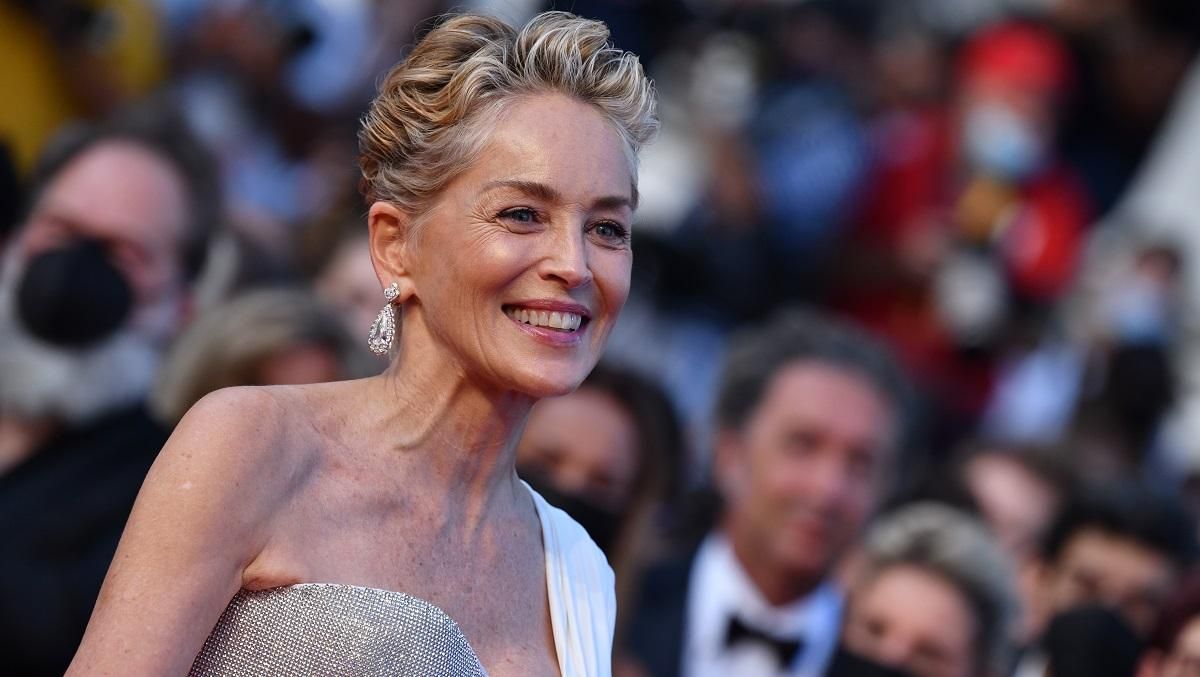 Шэрон Стоун удостоят статуса "Золотая Икона" на кинофестивале в Цюрихе Шэрон Стоун удостоят статуса "Золотая Икона" на кинофестивале в Цюрихе