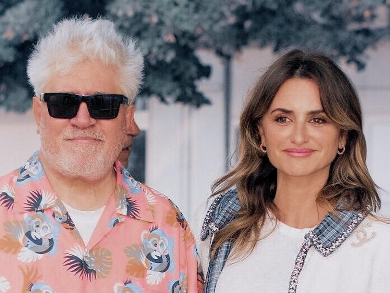 Пенелопа Крус появилась в Венеции в белоснежном твиде от Chanel: стильные фото Пенелопа Крус появилась в Венеции в белоснежном твиде от Chanel: стильные фото