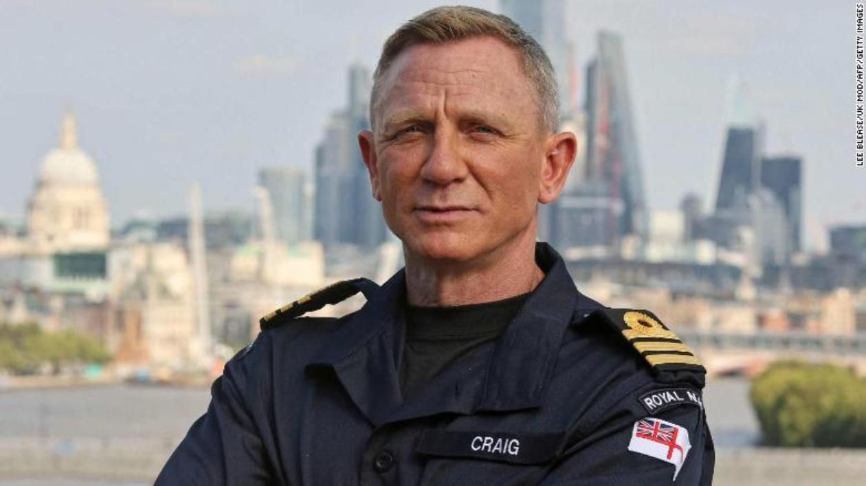 Як Джеймс Бонд: Денієл Крейґ отримав ранг командера ВМФ Великої Британії - Кіно