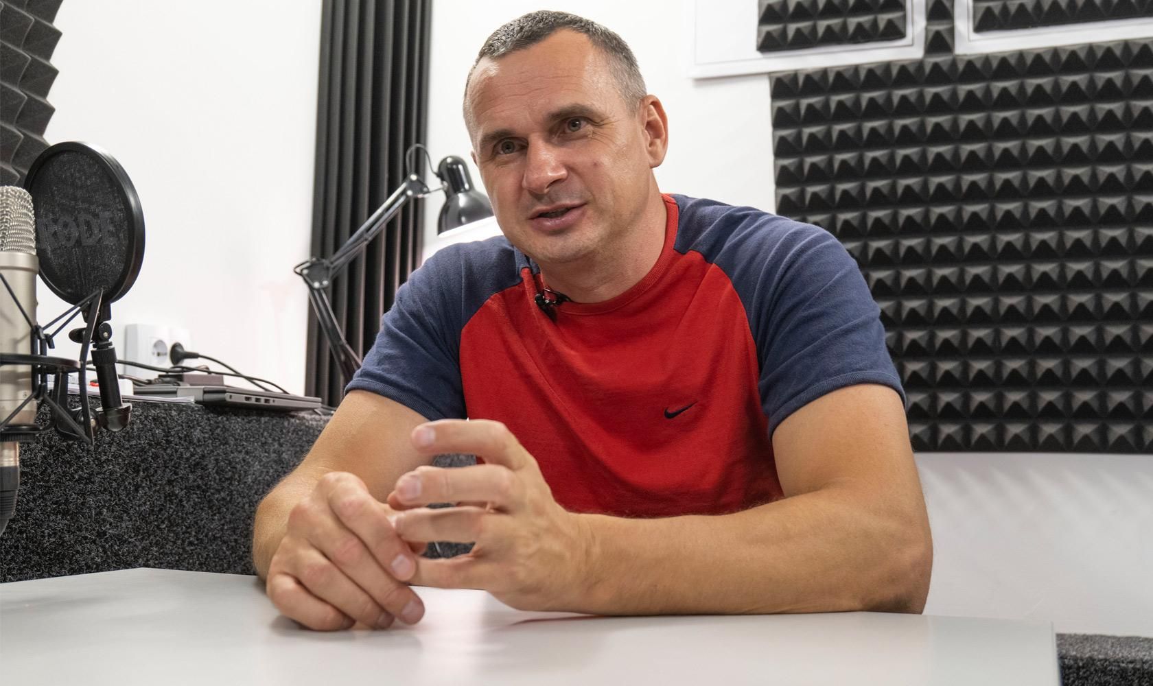 "Как режиссер, а не как политзаключенный": Олег Сенцов стал членом Европейской киноакадемии "Как режиссер, а не как политзаключенный": Олег Сенцов стал членом Европейской киноакадемии