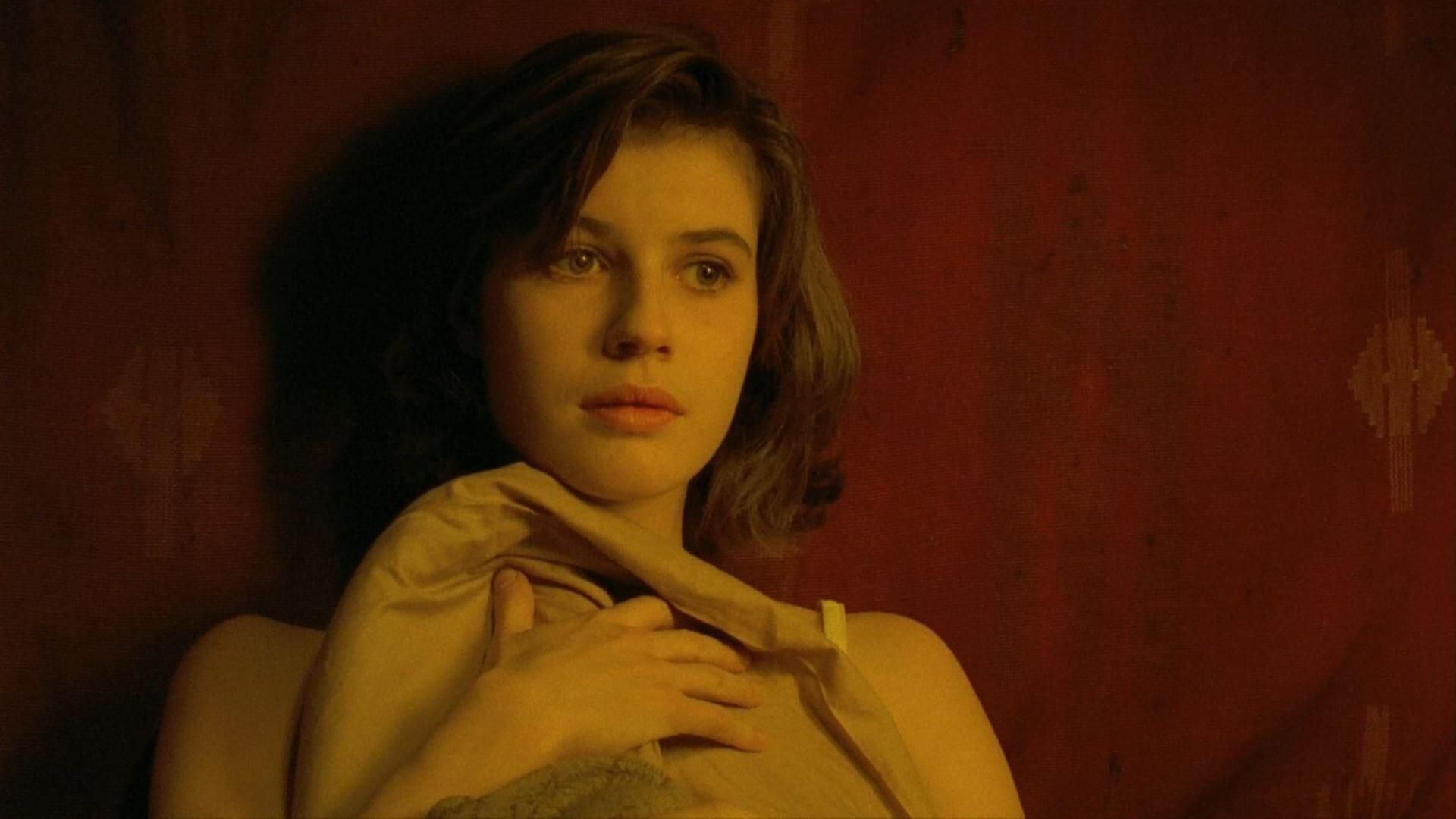 Фильм "Двойная жизнь Вероники", легенду европейского кино, покажут в украинских кинотеатрах Фильм "Двойная жизнь Вероники", легенду европейского кино, покажут в украинских кинотеатрах