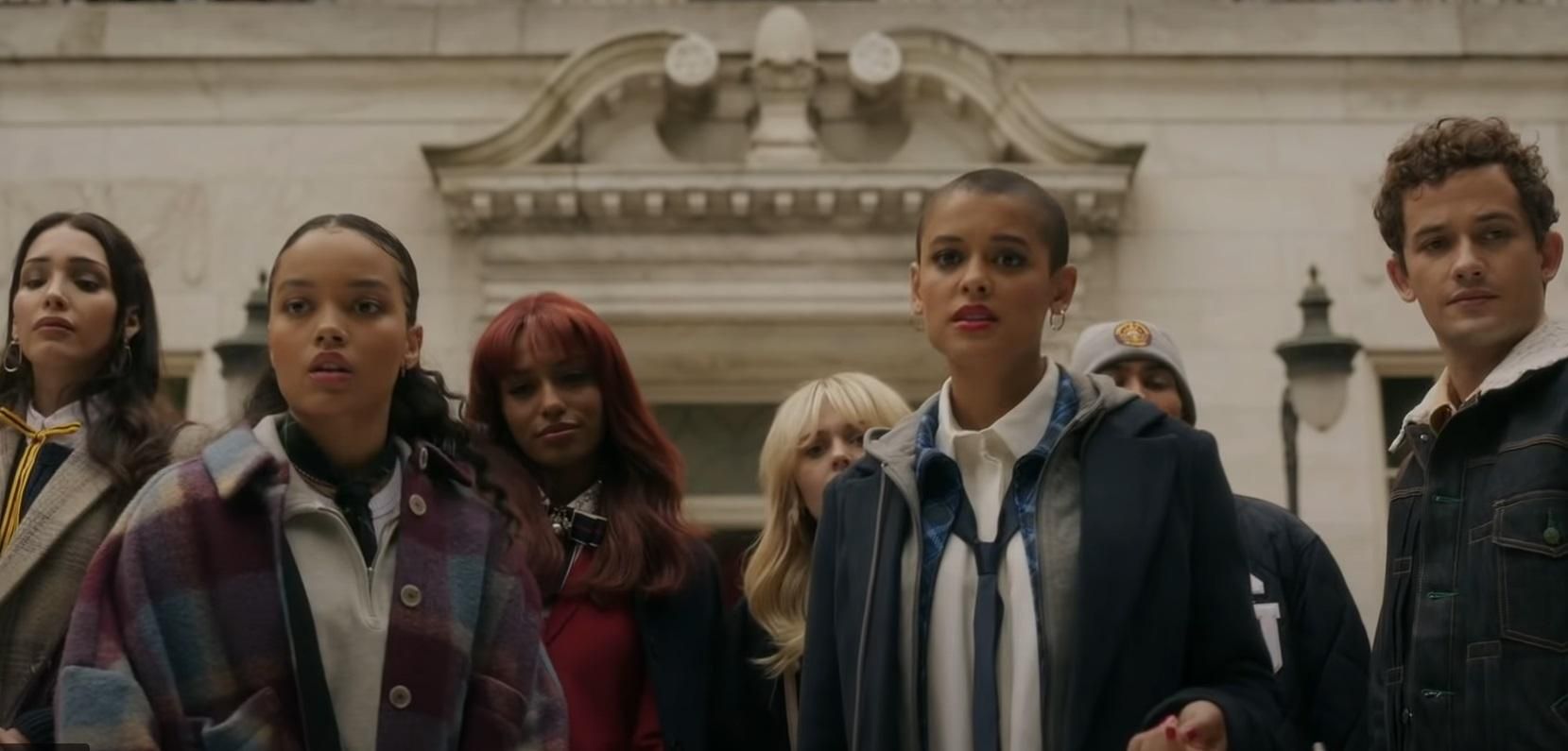 Новый трейлер перезапуска "Сплетницы": проблемы современных подростков под песню Арианы Гранде Новый трейлер перезапуска "Сплетницы": проблемы современных подростков под песню Арианы Гранде