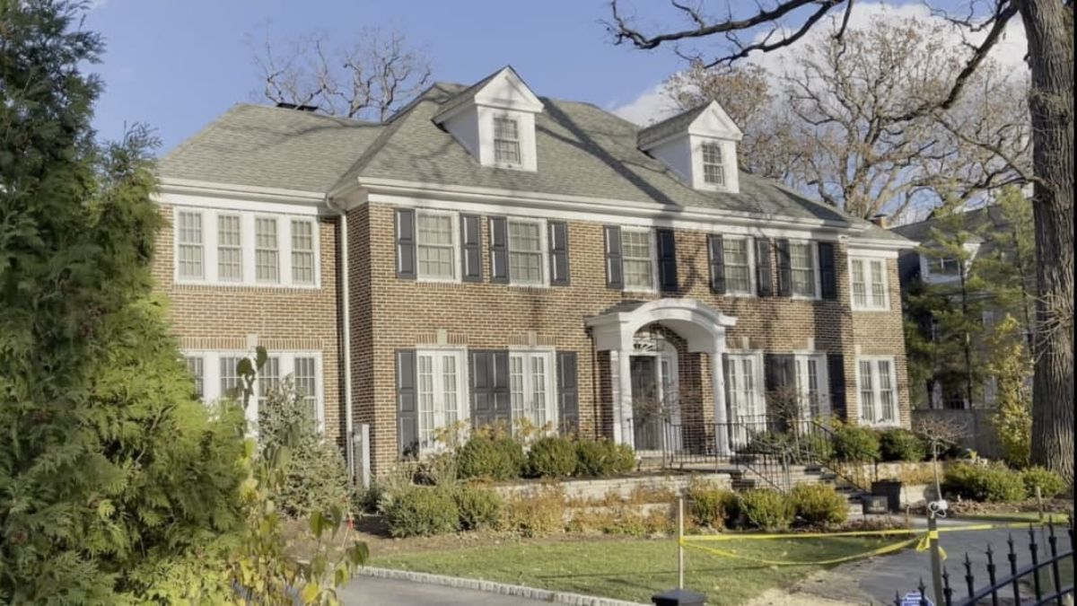 Як зараз виглядає будинок з фільму "Сам удома": ексклюзивне відео з США - Кіно