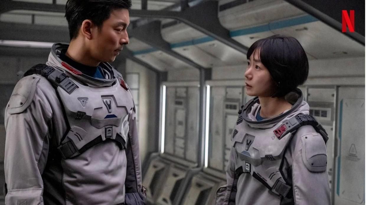 "Море спокойствия": Netflix собирается покорить очередной южнокорейский сериал "Море спокойствия": Netflix собирается покорить очередной южнокорейский сериал