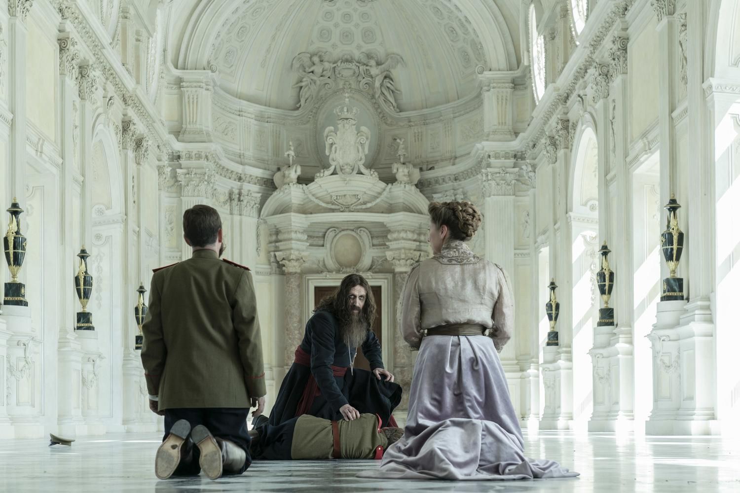 Премьера дня "Кингс Мэн": что нужно знать о шпионском боевике Премьера дня "Кингс Мэн": что нужно знать о шпионском боевике