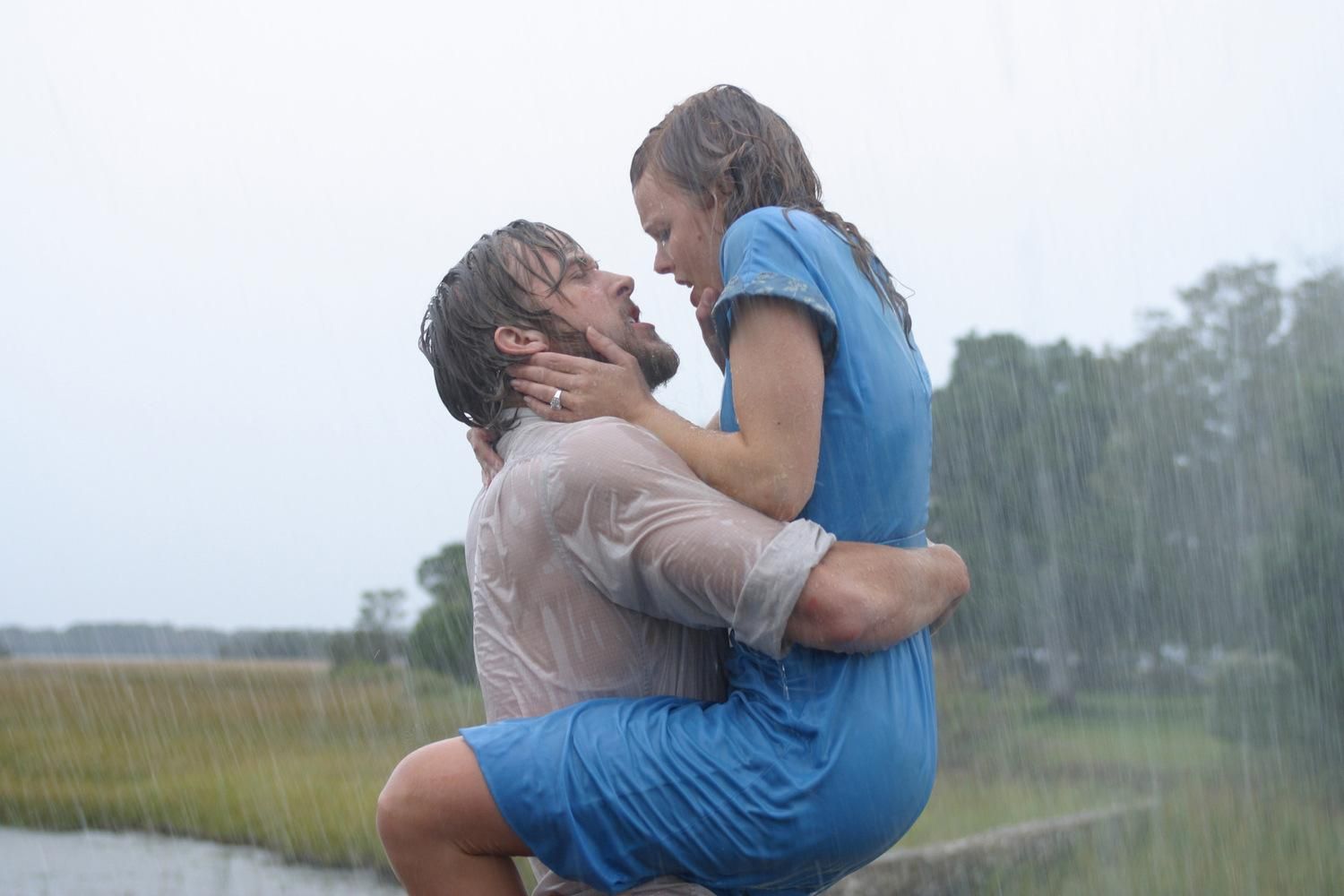 5 зворушливих сцен про кохання у найвідоміших фільмах та серіалах