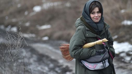 "Сірі бджоли":  на Луганщині знімають фільм про війну за романом Андрія Куркова