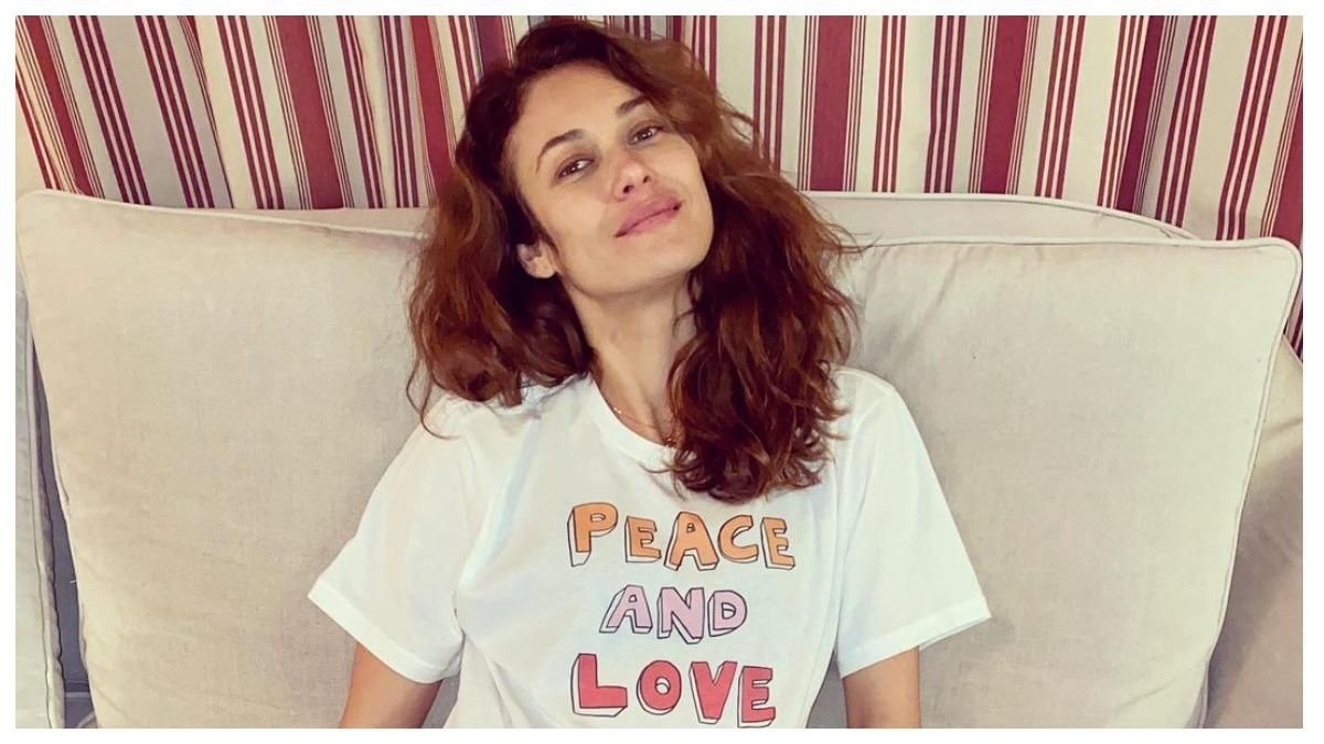 Звезда "Бондианы" Ольга Куриленко поддержала Украину Звезда "Бондианы" Ольга Куриленко поддержала Украину