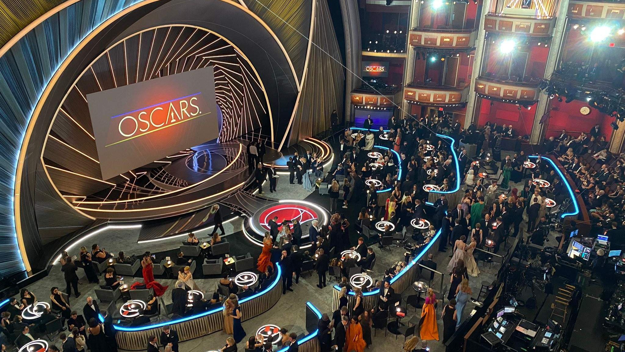 На Оскаре вспомнили минутой молчания жертв войны в Украине - Кино На Оскаре вспомнили минутой молчания жертв войны в Украине - Кино