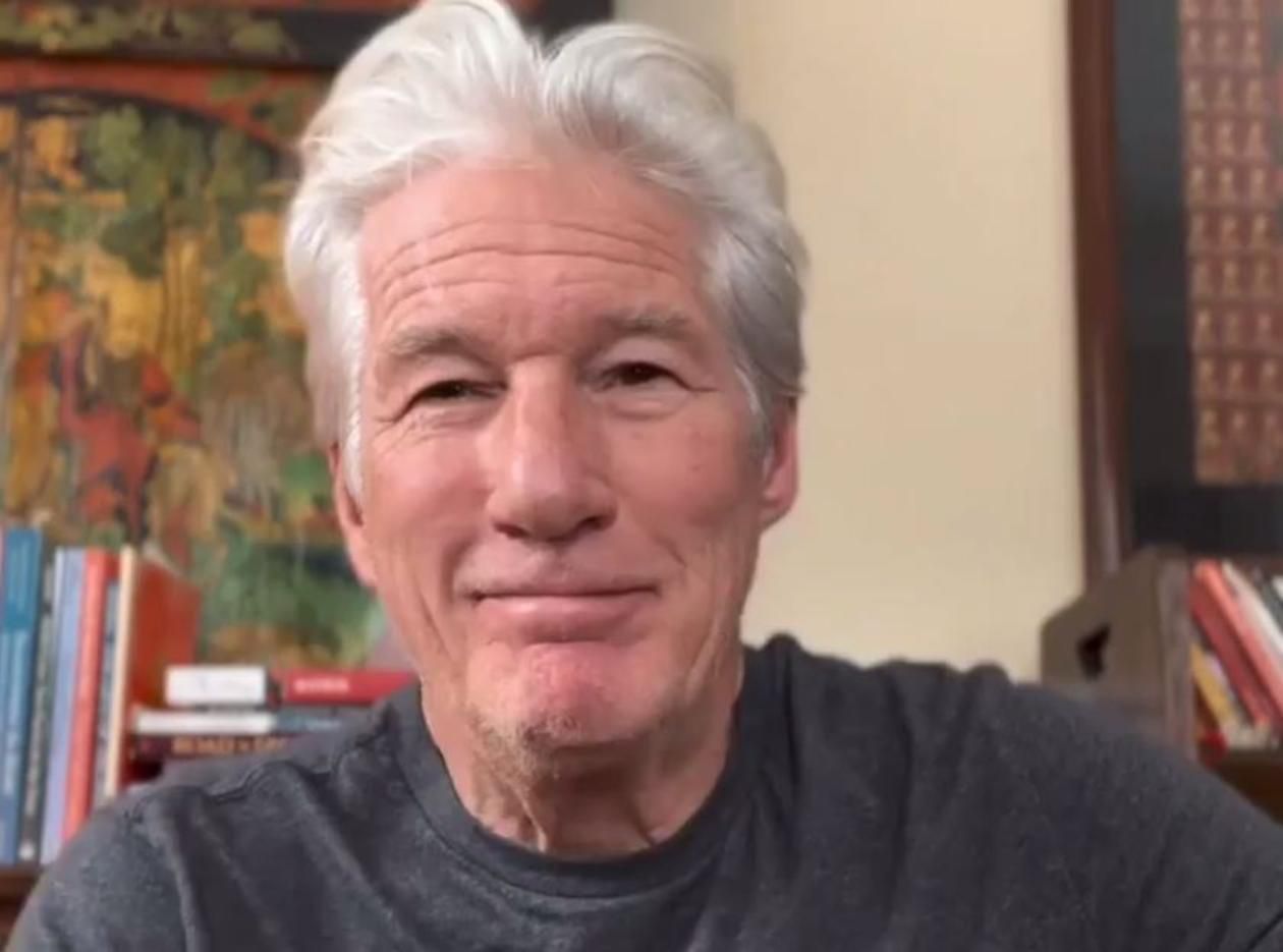 Я с ужасом наблюдал за трагическими событиями в Украине, – Ричард Гир поддержал украинцев - Кино Я с ужасом наблюдал за трагическими событиями в Украине, – Ричард Гир поддержал украинцев - Кино