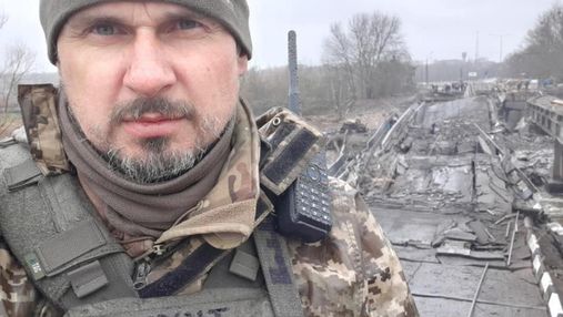 "Орки убегают, взрывая за собой мосты": Сенцов показал фото из освобожденного поселка Иванков