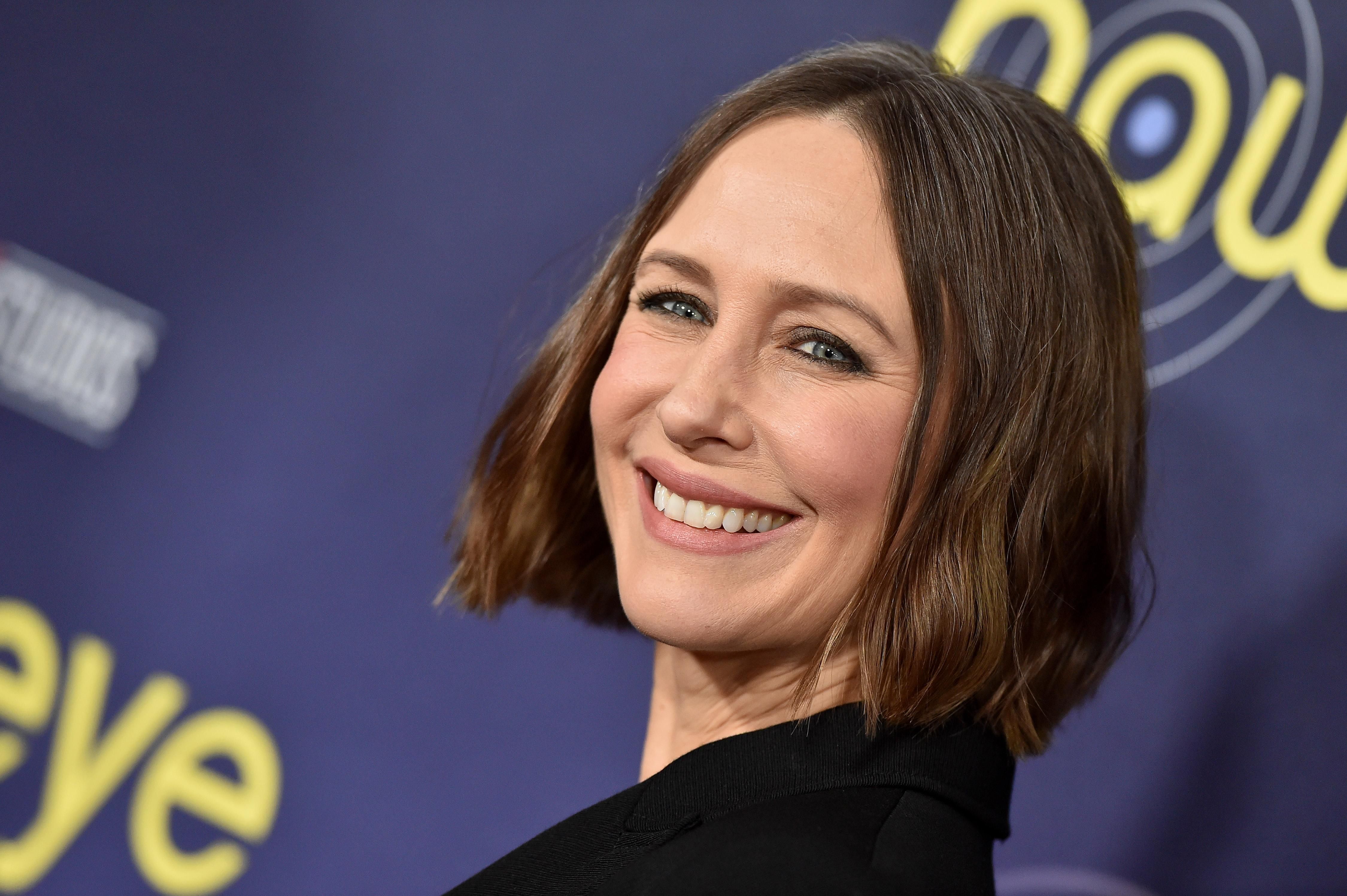 Задля підтримки України: Віра Фарміга вразила виконанням пісні The Trooper рок-гурту Iron Maiden - Кіно Задля підтримки України: Віра Фарміга вразила виконанням пісні The Trooper рок-гурту Iron Maiden - Кіно