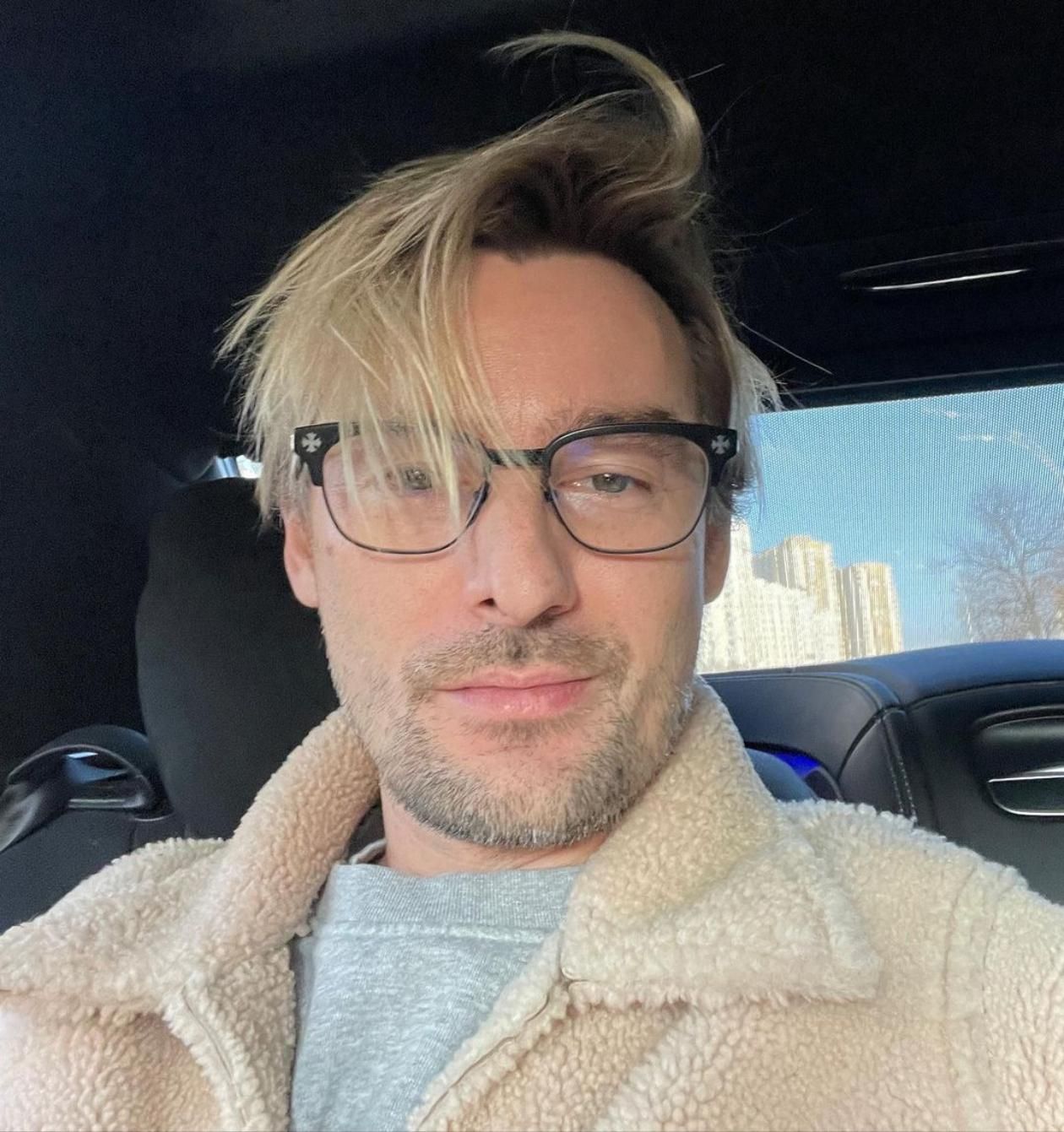 "Щоб у людей, які це зробили, відняло руки та ноги": Алан Бадоєв шокований звірствами в Бучі - Кіно "Щоб у людей, які це зробили, відняло руки та ноги": Алан Бадоєв шокований звірствами в Бучі - Кіно