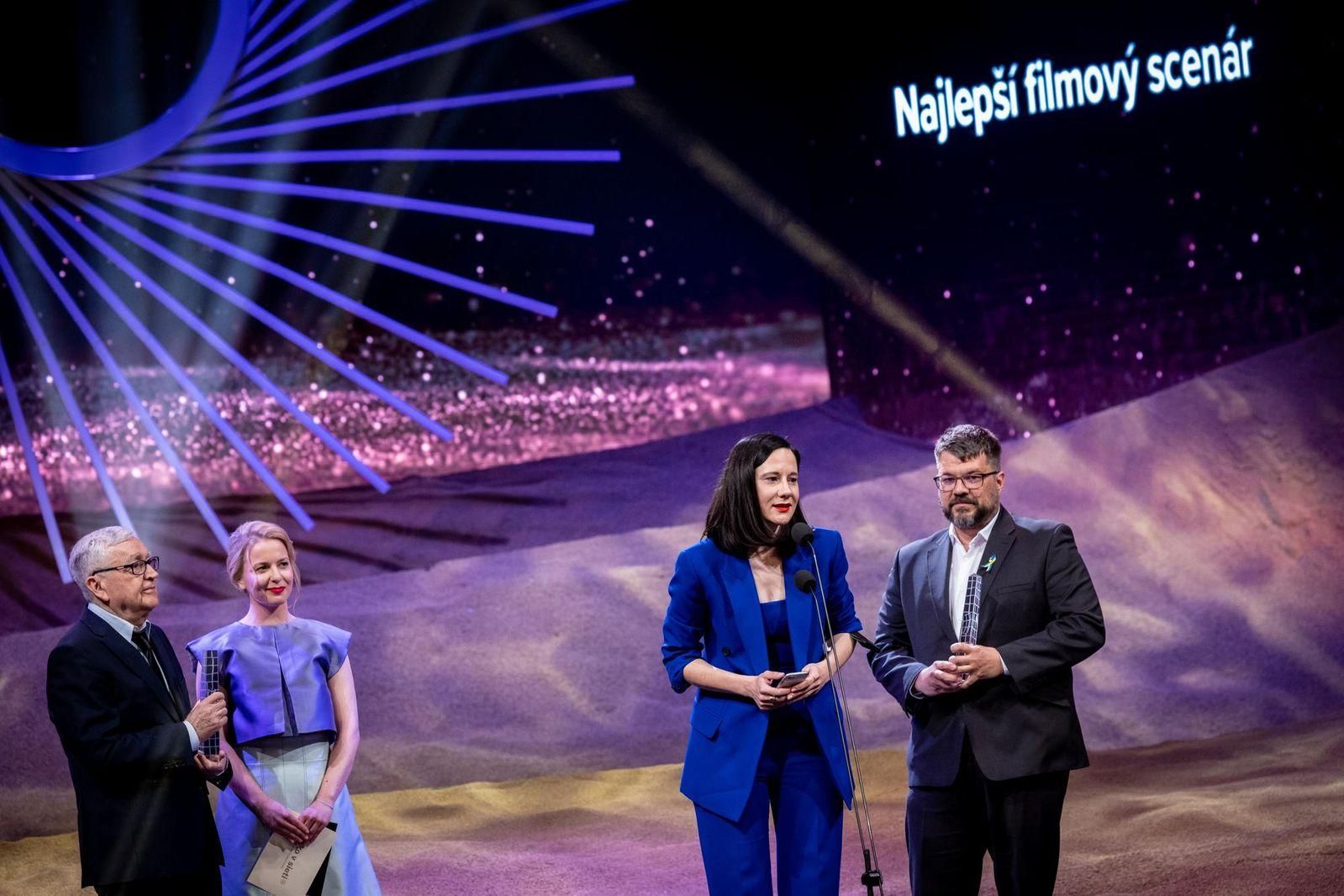 Успішна історія продовжилась: фільм "Цензорка" здобув 4 головні нагороди Словацької кінопремії - Кіно Успішна історія продовжилась: фільм "Цензорка" здобув 4 головні нагороди Словацької кінопремії - Кіно