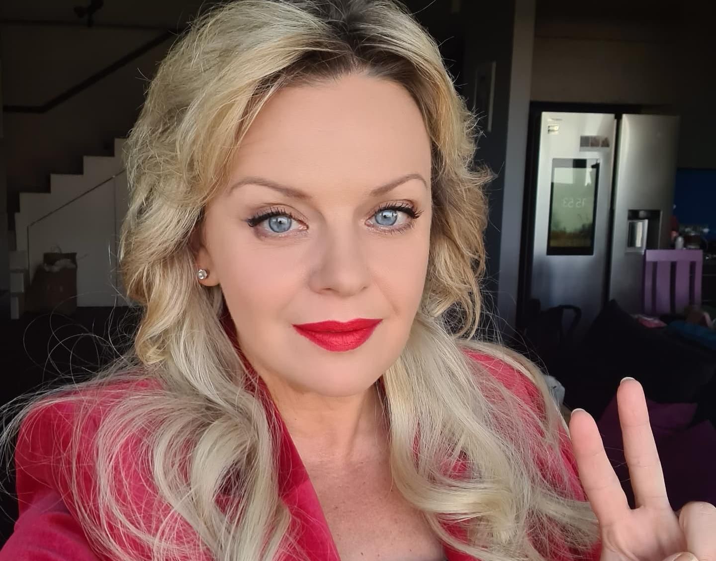 "Це те, що працює на ідентичність" Ірма Вітовська про культуру та волонтерство під час війни - Кіно "Це те, що працює на ідентичність" Ірма Вітовська про культуру та волонтерство під час війни - Кіно