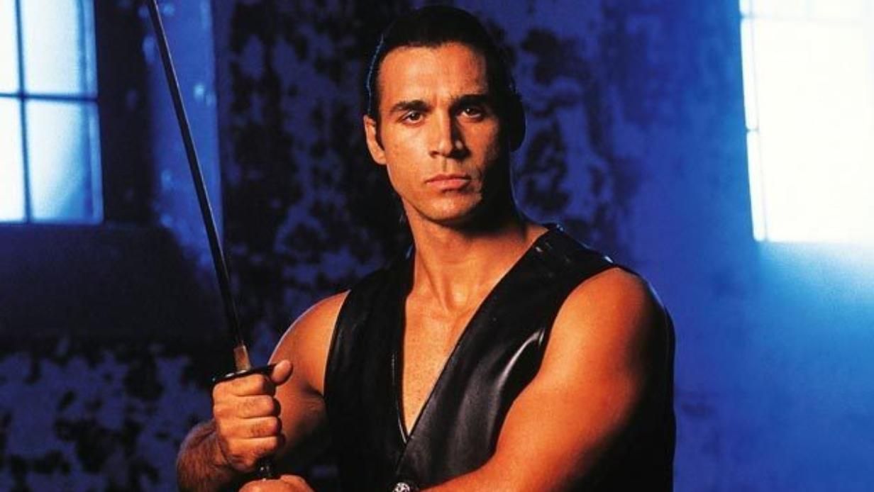 Британец Эдриан Пол просит забирать животных из украинских приютов Британец Эдриан Пол просит забирать животных из украинских приютов