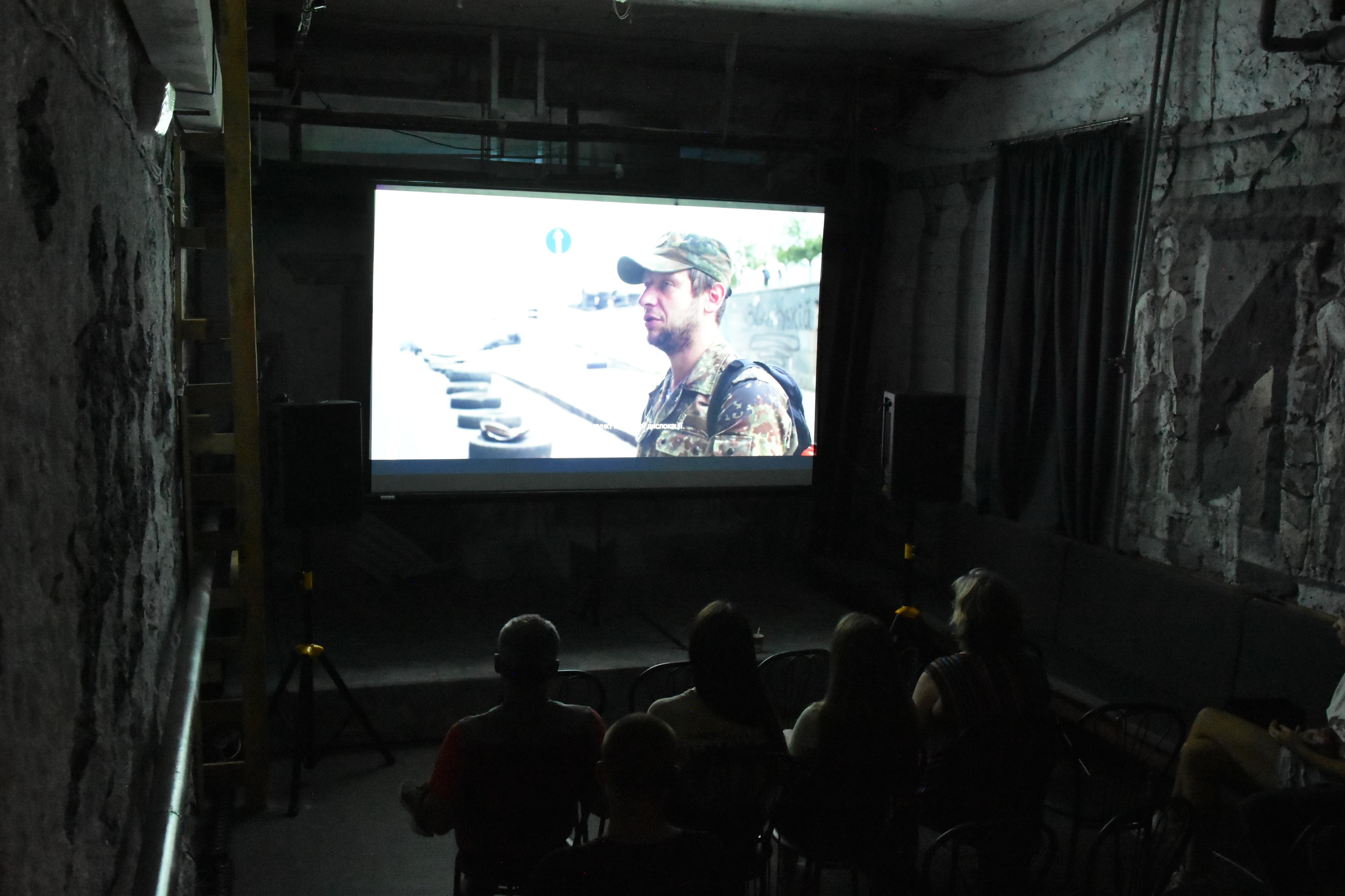У Миколаєві під обстрілами в укритті відбувся кінофестиваль Тактична пауза 2022
