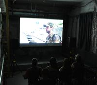 У Миколаєві в укритті відбувся кінофестиваль "Тактична пауза": показали 7 українських фільмів