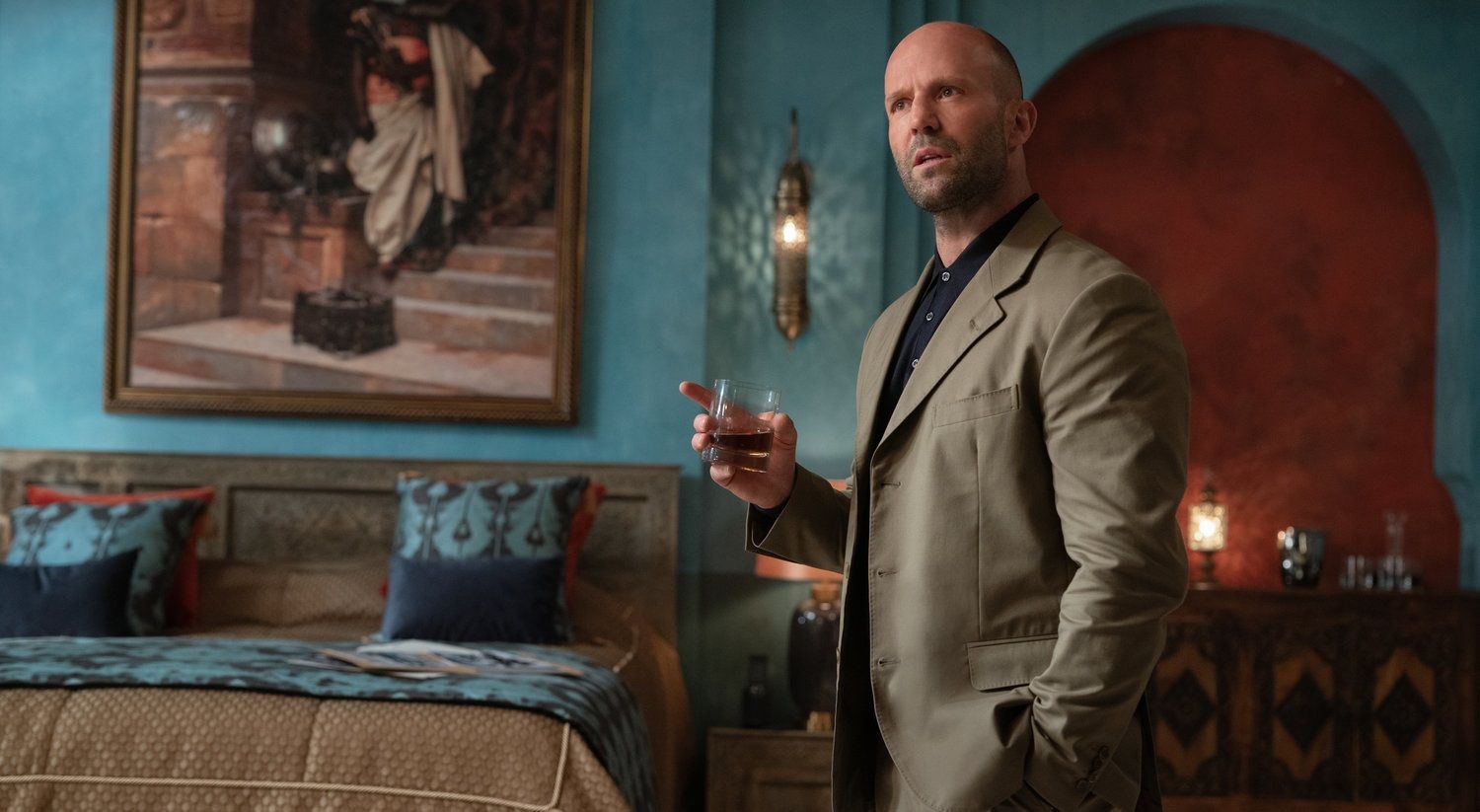 Операция Фортуна 2023 Гая Ричи выйдет в кинотеатрах России – фильм переснимали из-за украинцев Операция Фортуна 2023 Гая Ричи выйдет в кинотеатрах России – фильм переснимали из-за украинцев