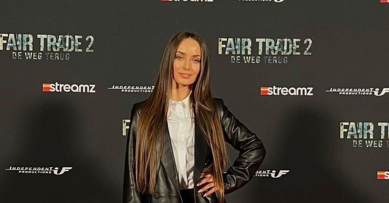 Ксения Мишина на премьере сериала в Бельгии – образ актрисы – видео и фото Ксения Мишина на премьере сериала в Бельгии – образ актрисы – видео и фото