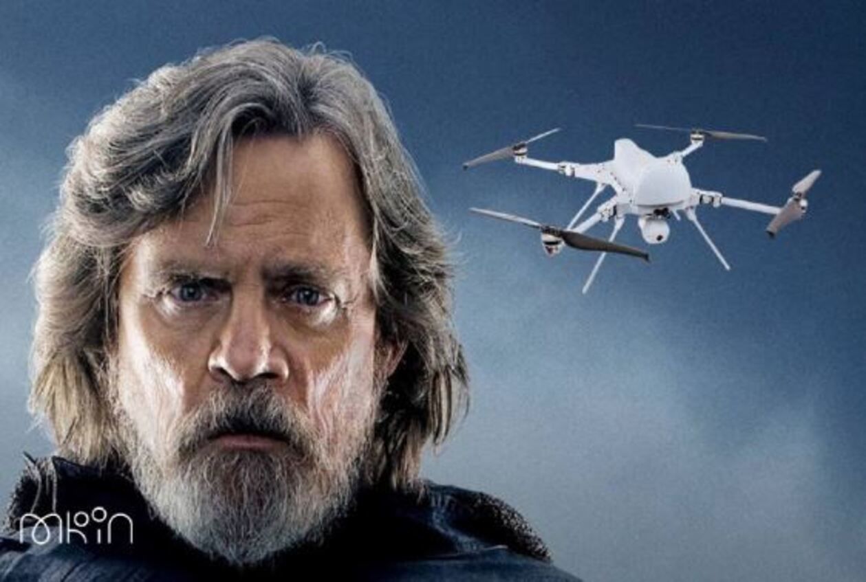 Марк Гэмилл продаст постеры Звездных войн, чтобы собрать деньги на беспилотники для ВСУ Марк Гэмилл продаст постеры Звездных войн, чтобы собрать деньги на беспилотники для ВСУ