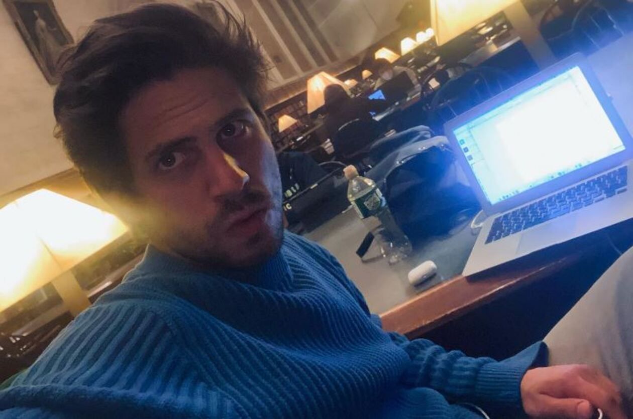 Скандал з Молочніковим – Офіс Президента відреагував на дозвіл про зйомки фільму про Бахмут Скандал з Молочніковим – Офіс Президента відреагував на дозвіл про зйомки фільму про Бахмут