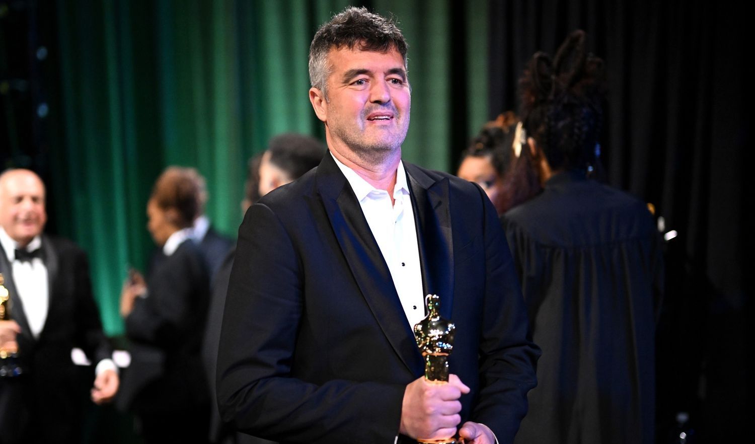 Сайндона, який отримав Оскара за Аватар 2, прооперували відразу після церемонії – причина болю Сайндона, який отримав Оскара за Аватар 2, прооперували відразу після церемонії – причина болю