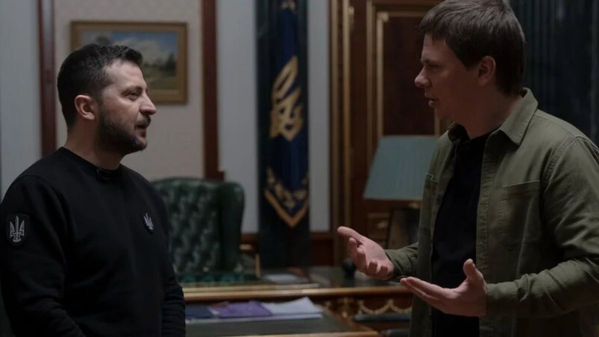 День жизни Зеленского – дата премьеры нового фильма Комарова День жизни Зеленского – дата премьеры нового фильма Комарова