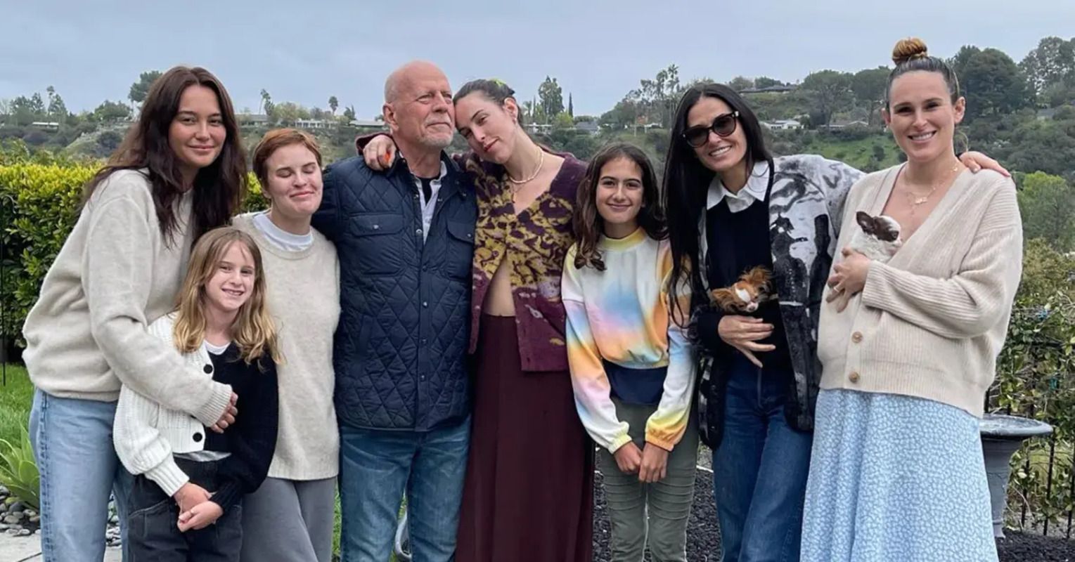 Брюс Вілліс хвороба – Демі Мур пішла з кіно заради актора і допомагає сім’ї Брюс Вілліс хвороба – Демі Мур пішла з кіно заради актора і допомагає сім’ї