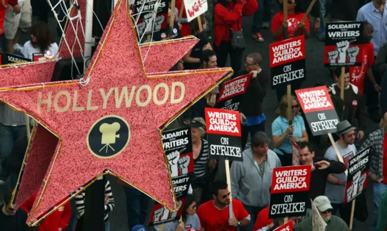 Голлівудські сценаристи й кінодраматурги страйкують – наслідки катастрофічні 