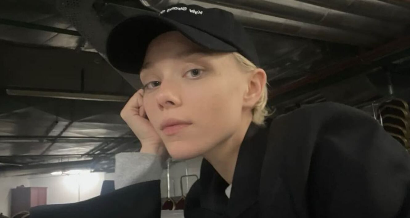 Актриса из США Иванна Сахно провела ночь в бомбоубежище Киева Актриса из США Иванна Сахно провела ночь в бомбоубежище Киева