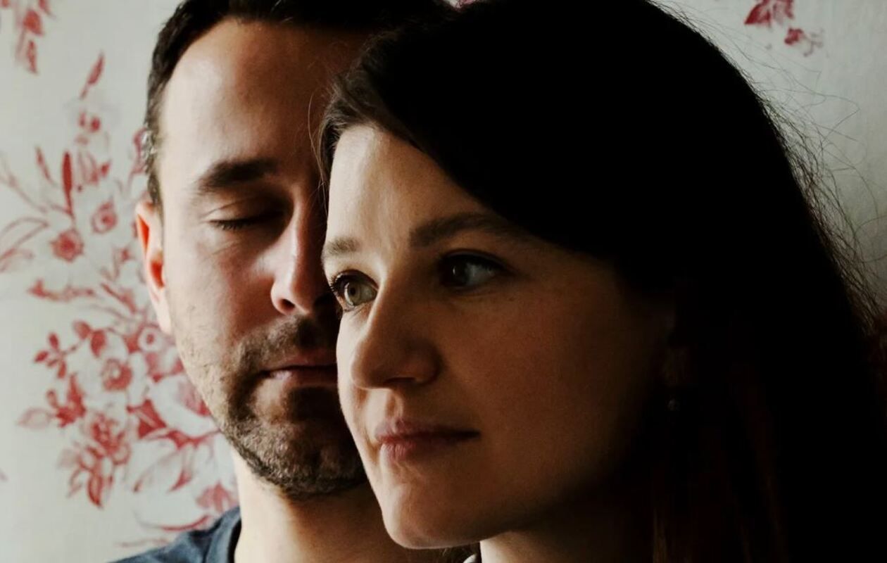 Артем Чех получил контузию в Бахмуте – что известно о писателе, реакции жены Ирины Целик Артем Чех получил контузию в Бахмуте – что известно о писателе, реакции жены Ирины Целик