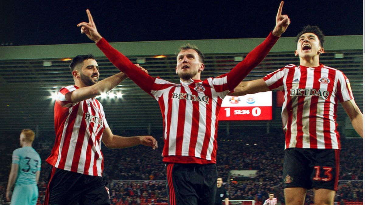 Фильмы и сериалы о футболе и футбольных фанатах – список с описанием и трейлерами Фильмы и сериалы о футболе и футбольных фанатах – список с описанием и трейлерами