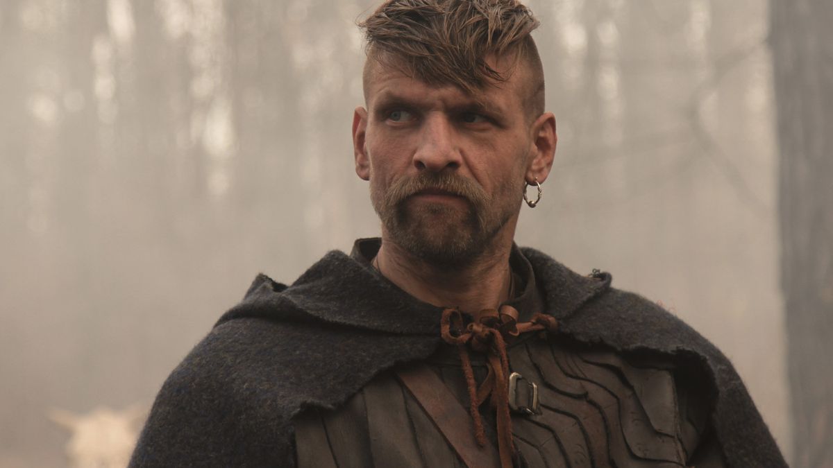 Василь Кухарський у фільмі "Максим Оса та золото Песиголовця" Василь Кухарський у фільмі "Максим Оса та золото Песиголовця"