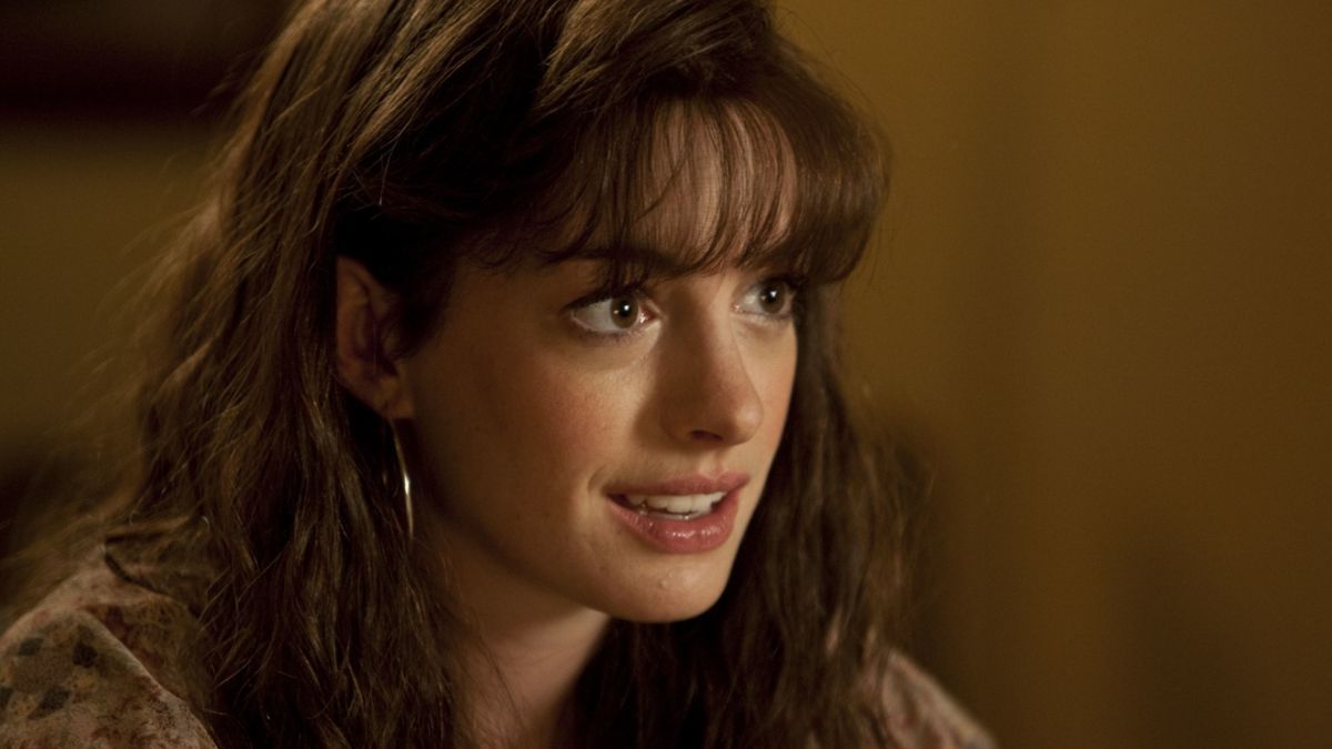 Енн Гетевей у фільмі "Один день" Енн Гетевей у фільмі "Один день"