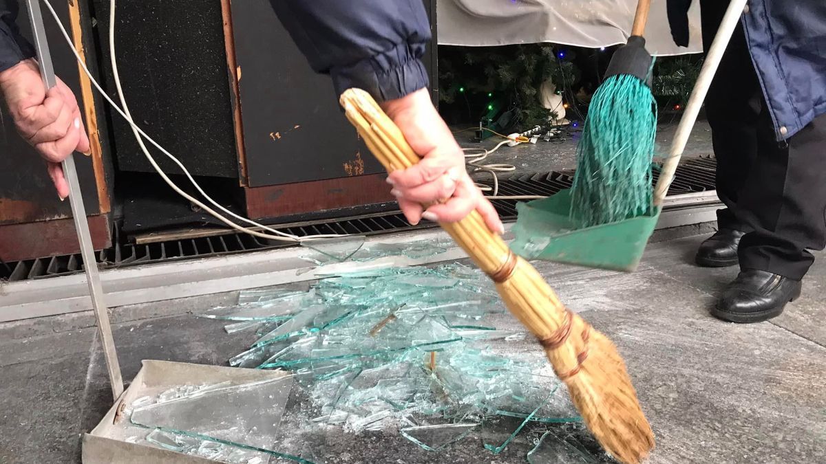 Пошкоджений Будинок кіно Пошкоджений Будинок кіно